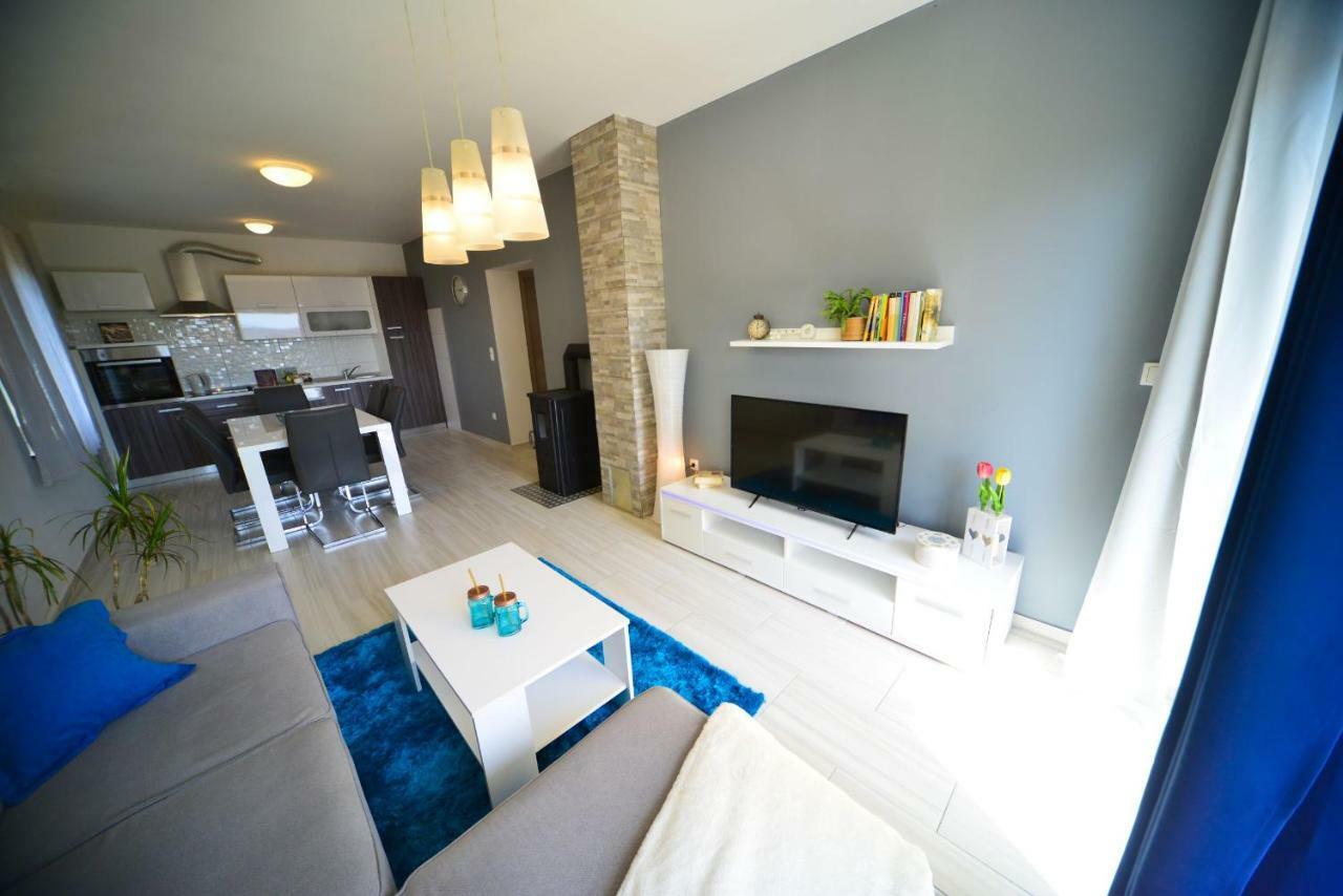 Apartment Marcella 2 ลิยูบาช ภายนอก รูปภาพ